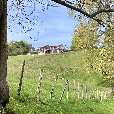 Villa Maison Dans La Prairie