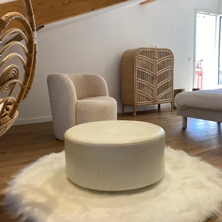 빌라 Maison Dans La Prairie 비다르